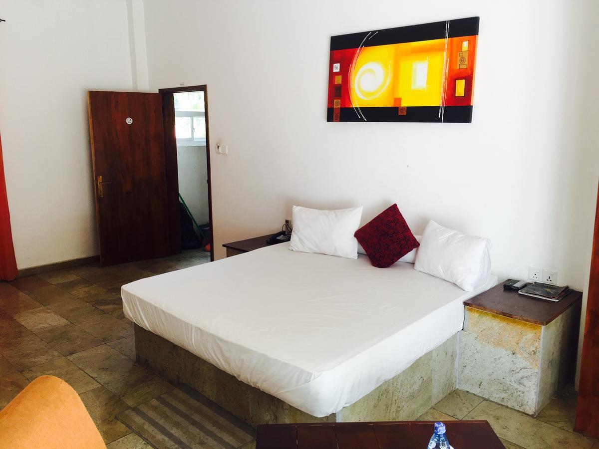 Sleek Hotel Kegalle Dış mekan fotoğraf
