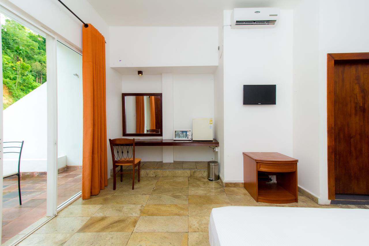 Sleek Hotel Kegalle Dış mekan fotoğraf